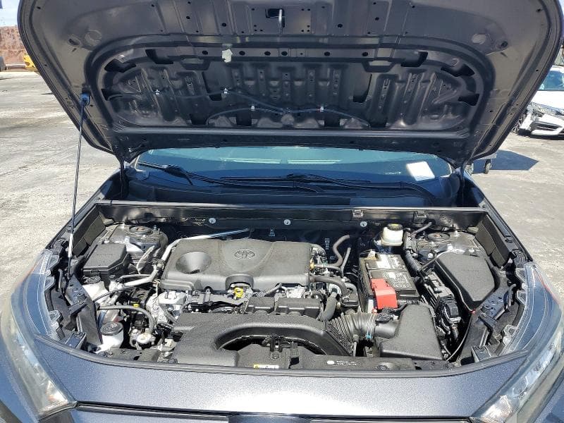 2019 TOYOTA RAV4 LE 11