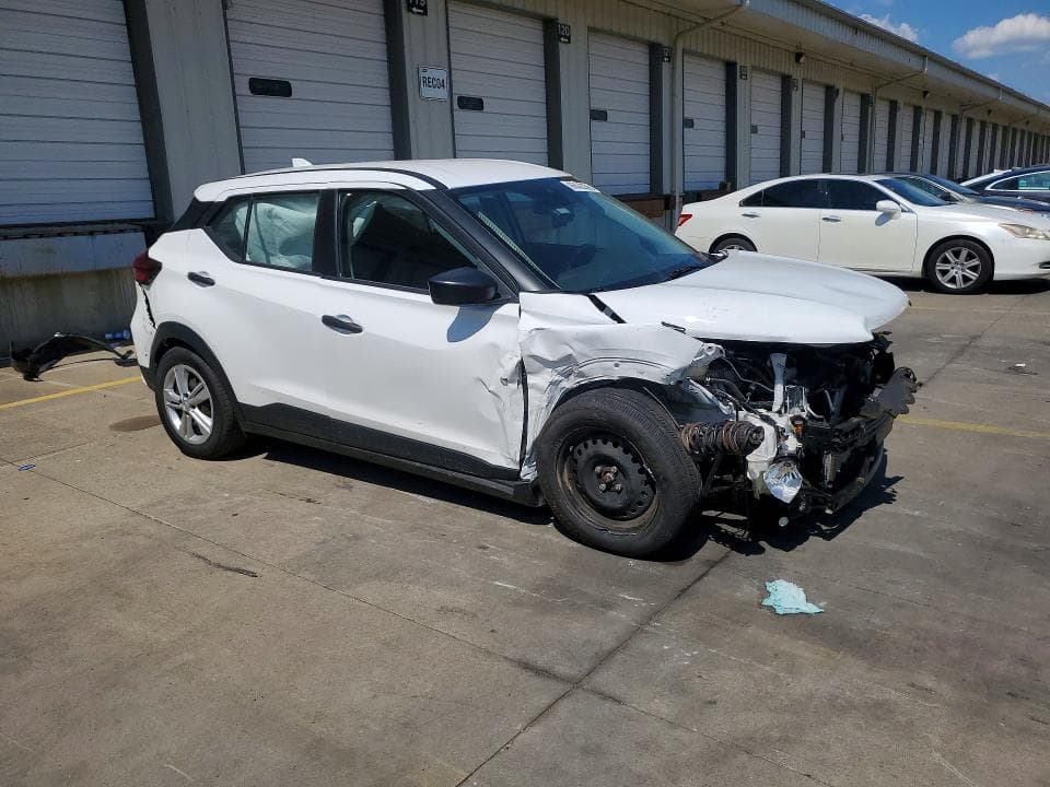 2024 NISSAN KICKS S 4