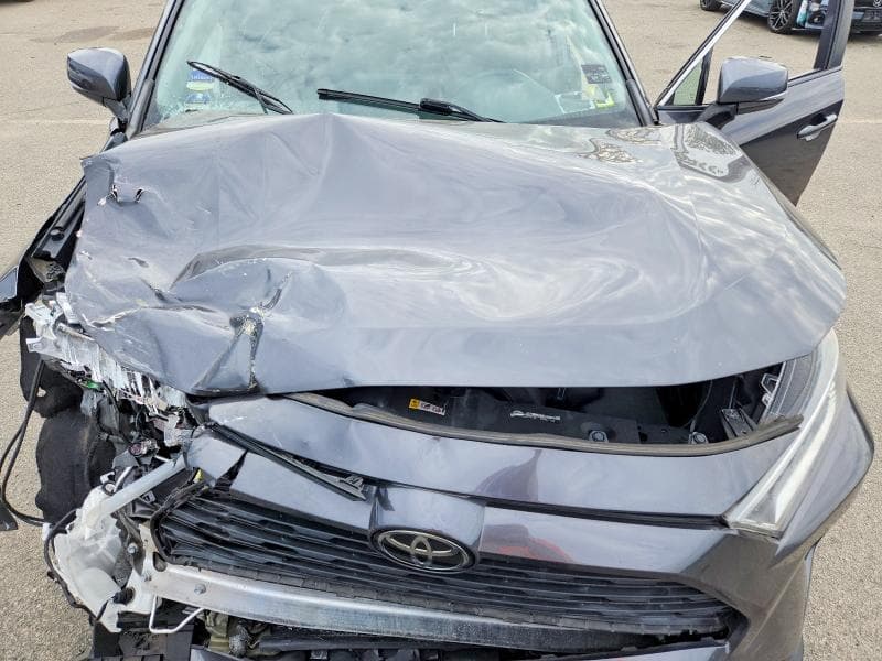 2019 TOYOTA RAV4 XLE 12
