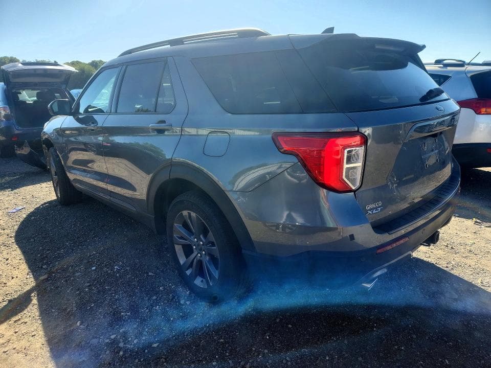 2023 FORD EXPLORER XLT 2