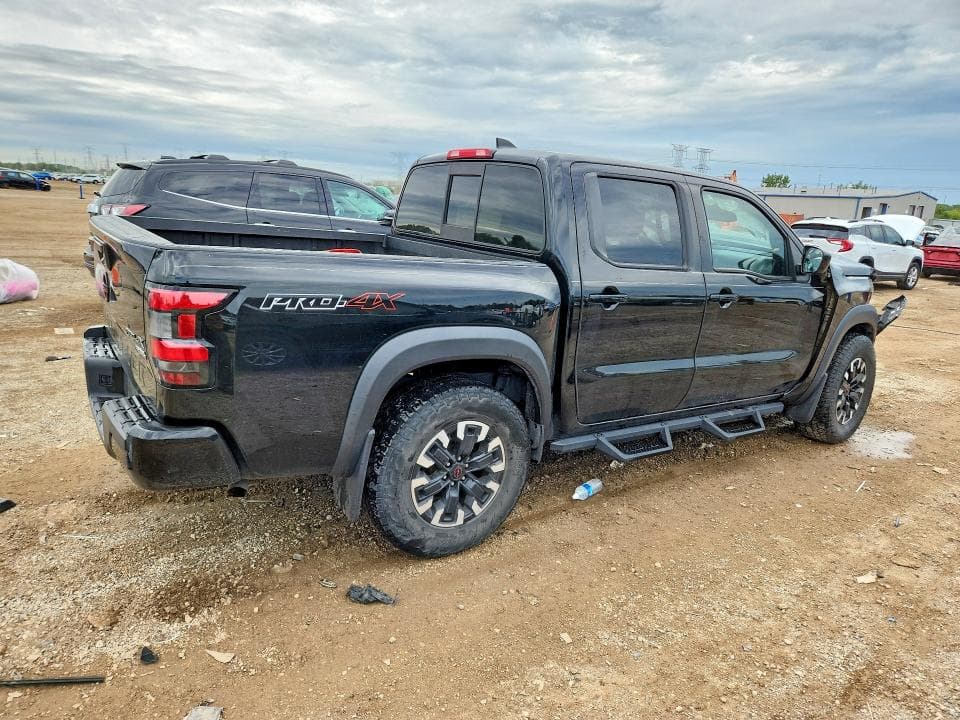 2022 NISSAN FRONTIER PRO-4X 3