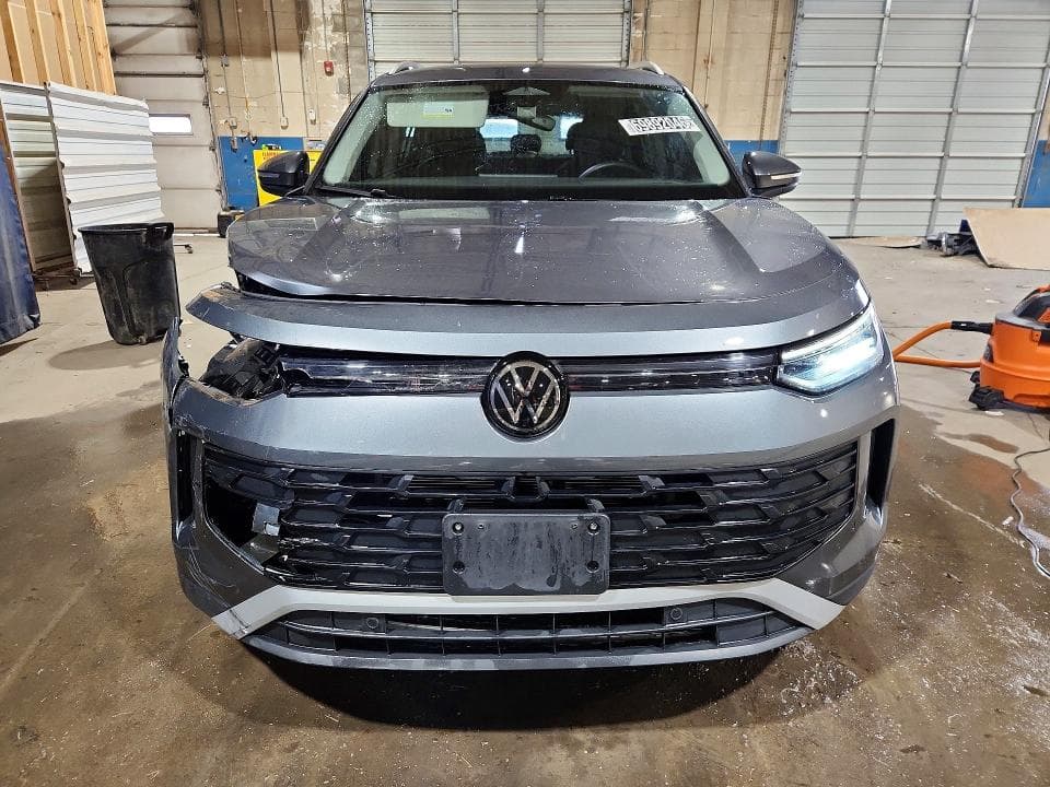 2026 VOLKSWAGEN TIGUAN SE 5