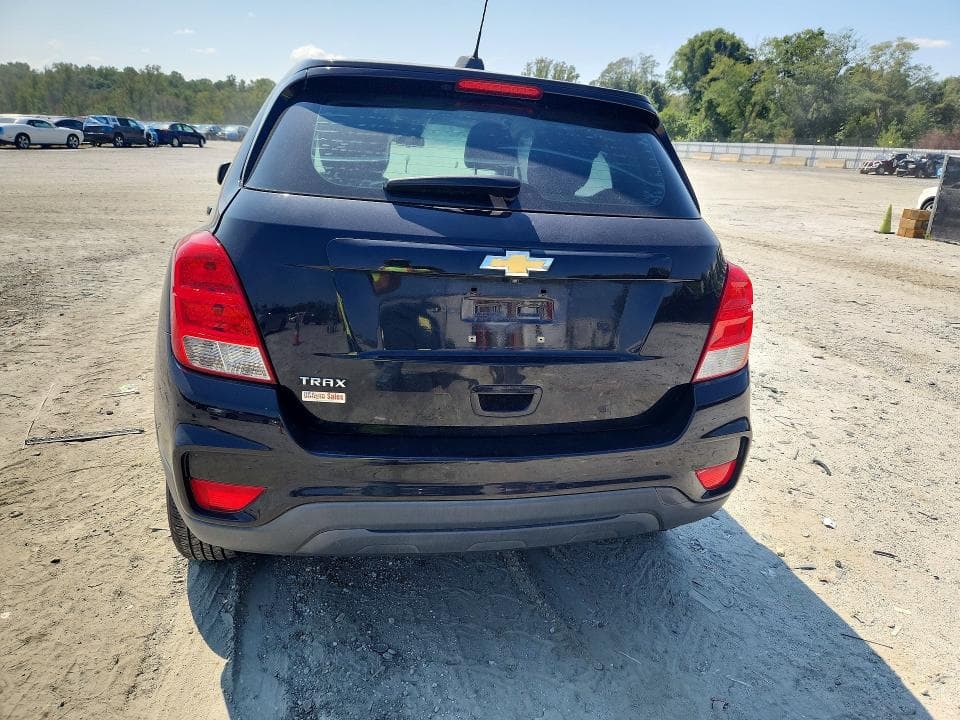 2017 CHEVROLET TRAX LS 6