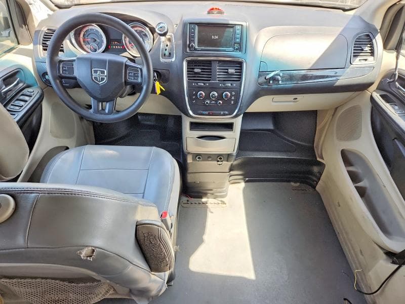 2017 DODGE GRAND CARAVAN SE 8
