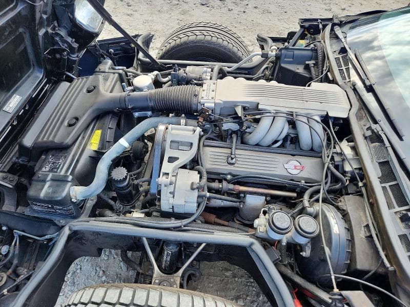 1985 CHEVROLET CORVETTE 11