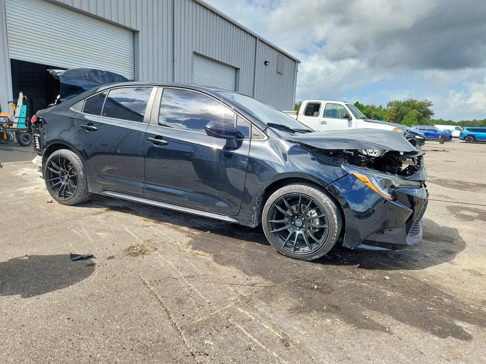 2022 TOYOTA COROLLA LE 4