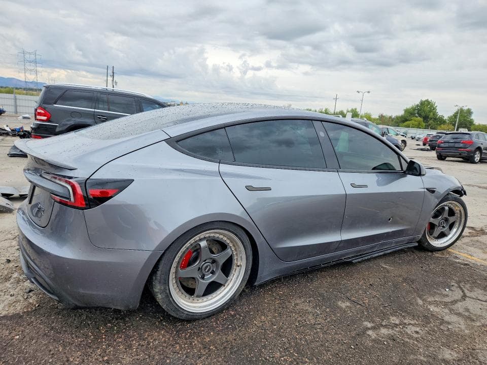 2025 TESLA MODEL 3 3