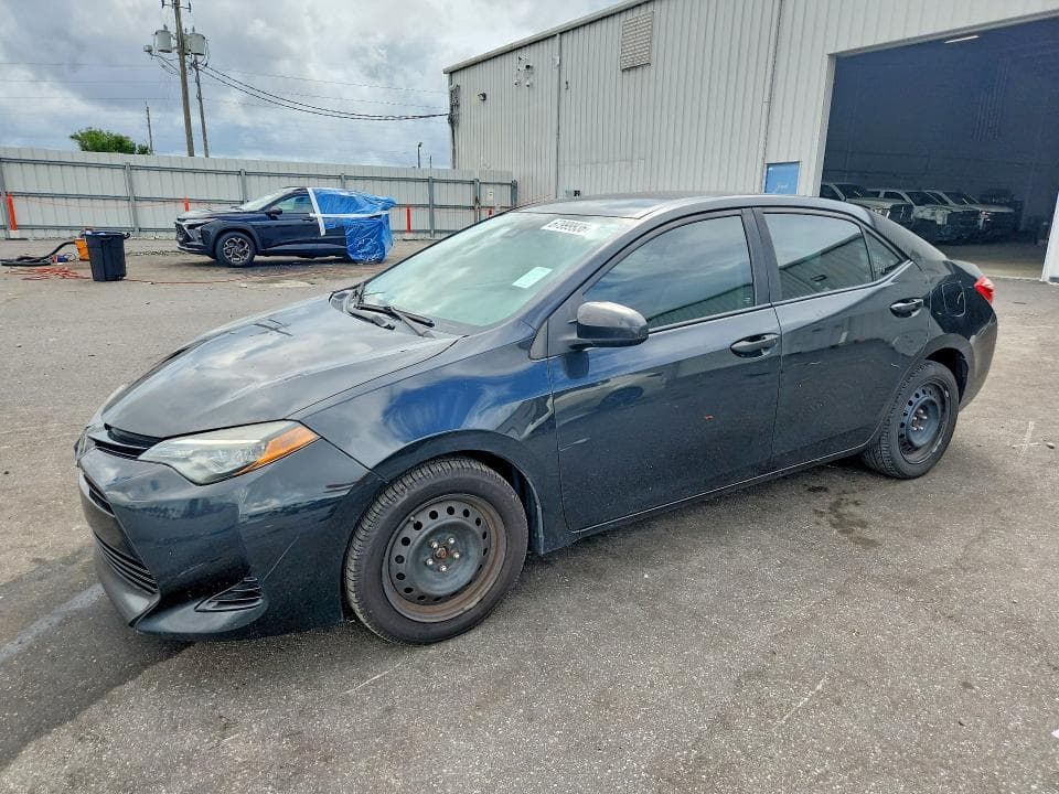 2017 TOYOTA COROLLA LE - 1
