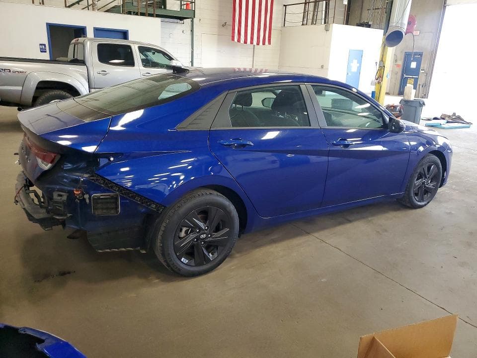 2022 HYUNDAI ELANTRA SEL 3
