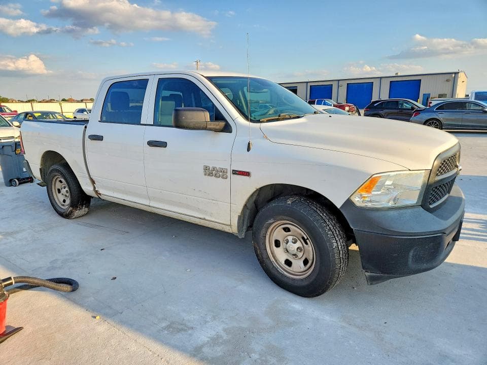 2018 RAM 1500 ST 4