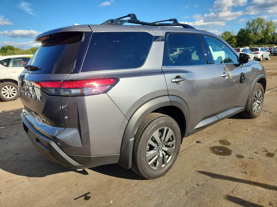 2025 NISSAN PATHFINDER SV 3