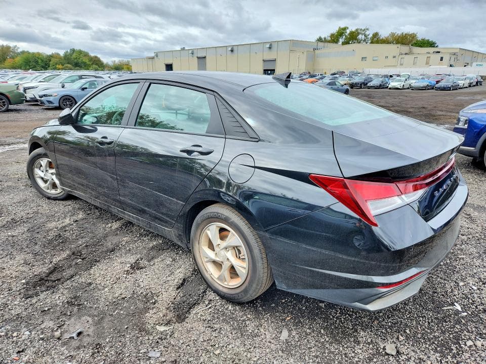 2022 HYUNDAI ELANTRA SE 2