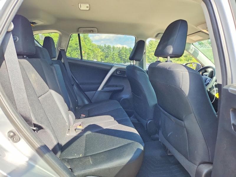 2017 TOYOTA RAV4 LE 11