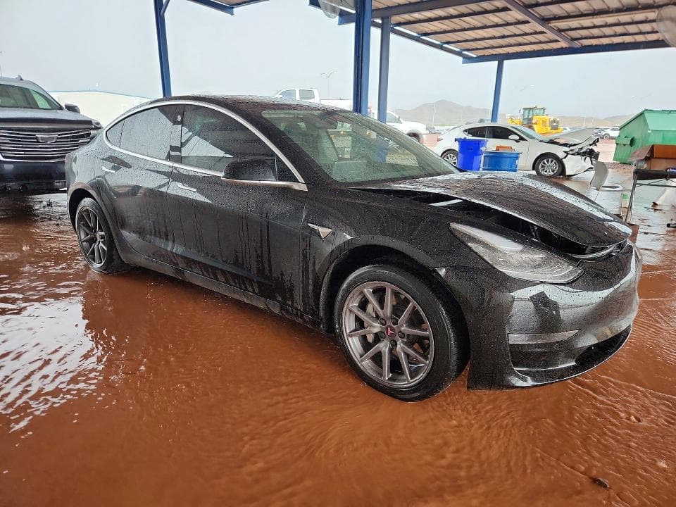 2020 TESLA MODEL 3 4