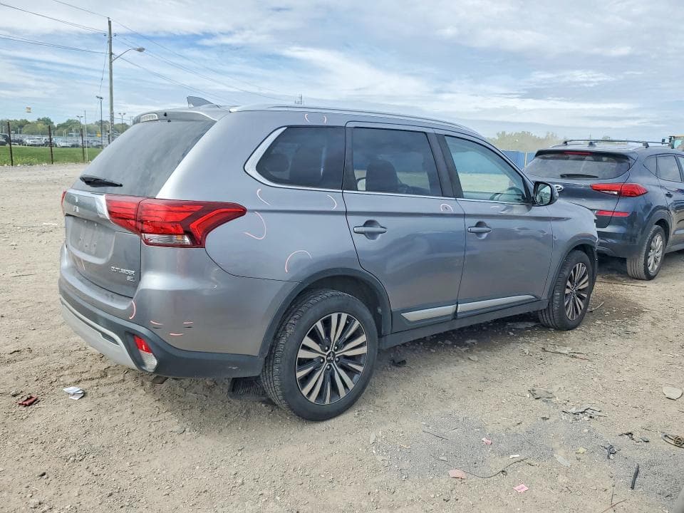 2019 MITSUBISHI OUTLANDER SE 3