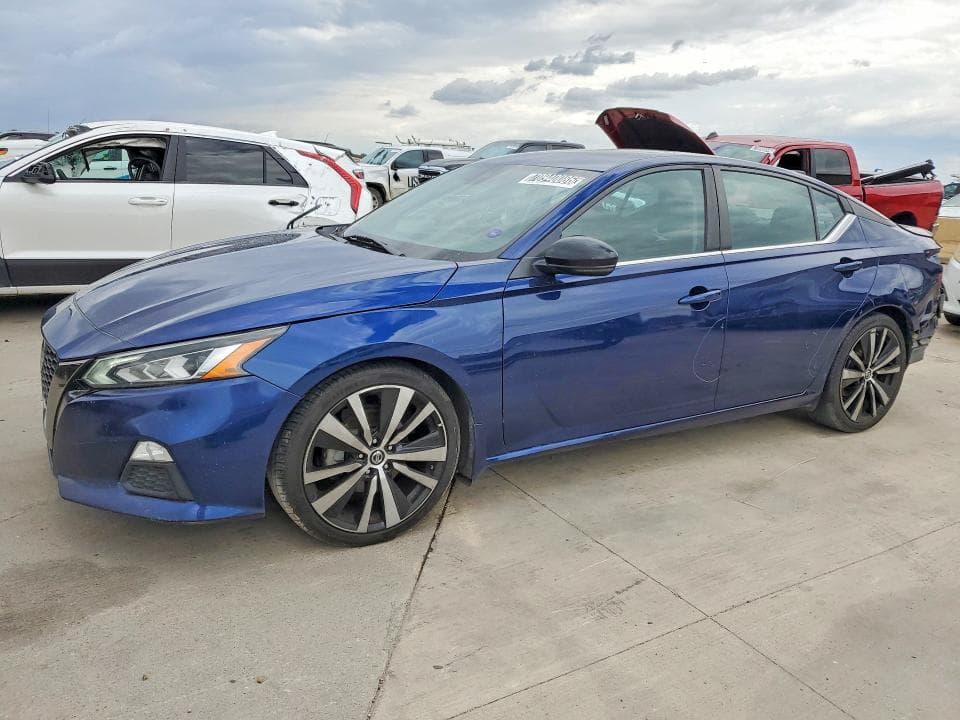 2021 NISSAN ALTIMA SR