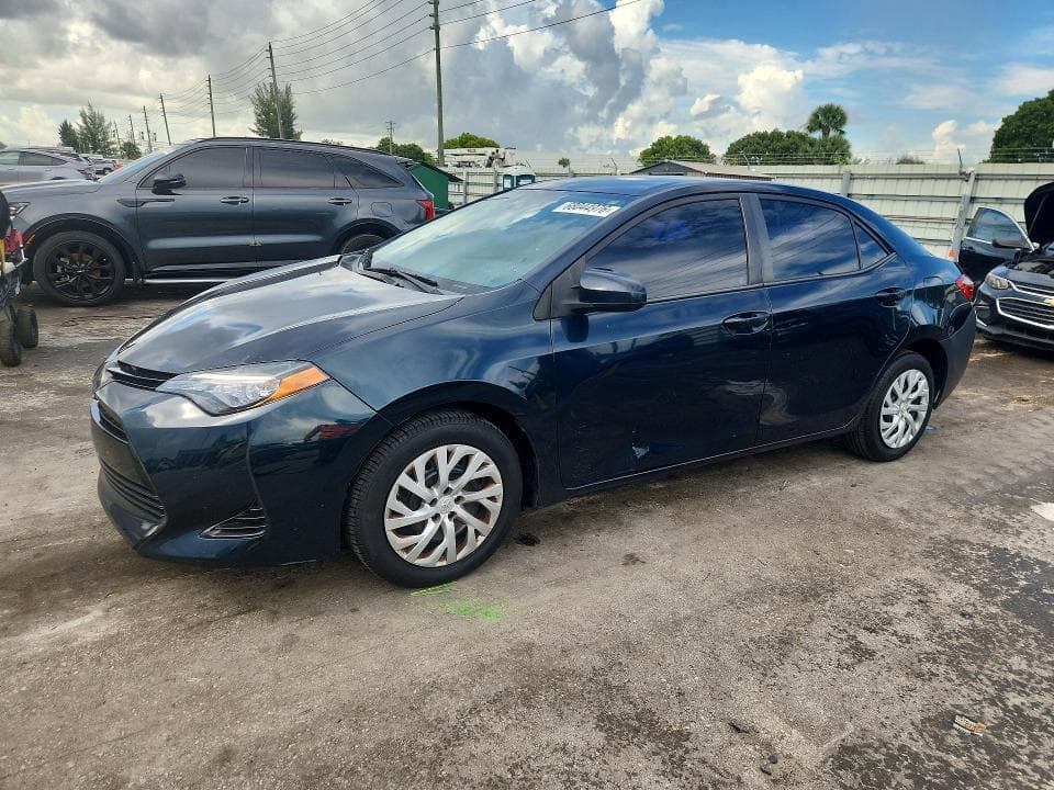 2018 TOYOTA COROLLA LE - 1