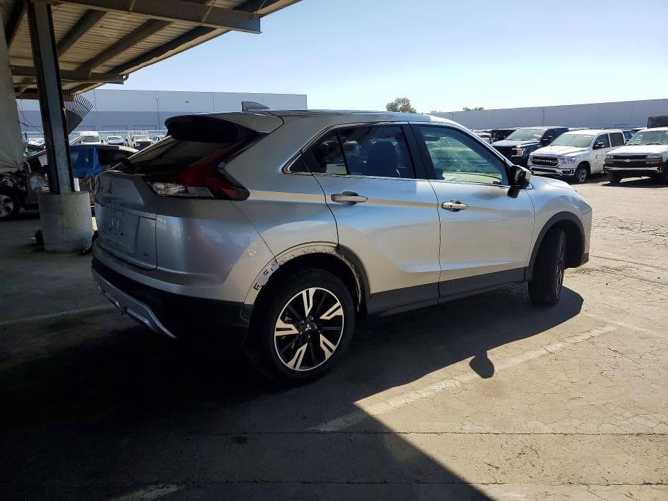 2026 MITSUBISHI ECLIPSE CROSS SE 3