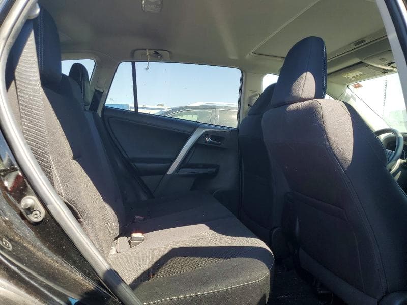 2018 TOYOTA RAV4 XLE 11