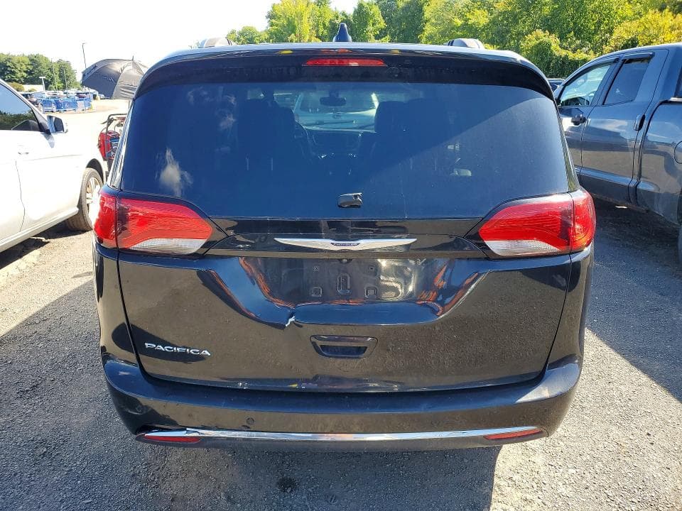 2020 CHRYSLER PACIFICA TOURING L 6