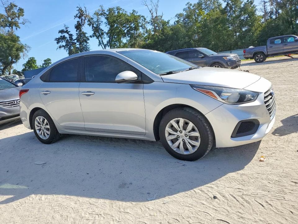 2019 HYUNDAI ACCENT SE 4