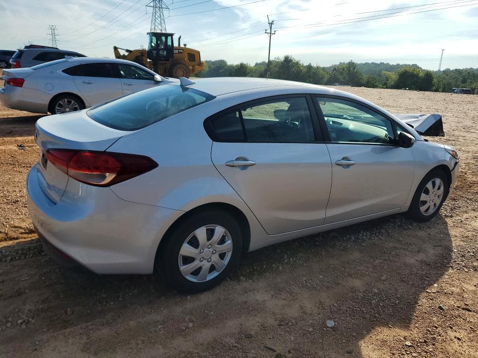 2017 KIA FORTE LX 3