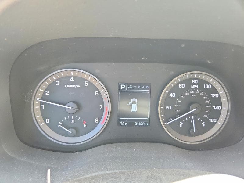 2017 HYUNDAI TUCSON SE PLUS 9