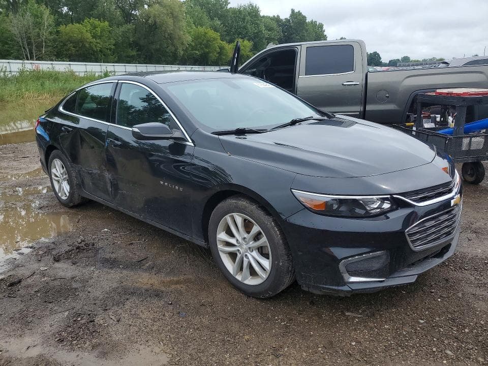 2017 CHEVROLET MALIBU LT 4