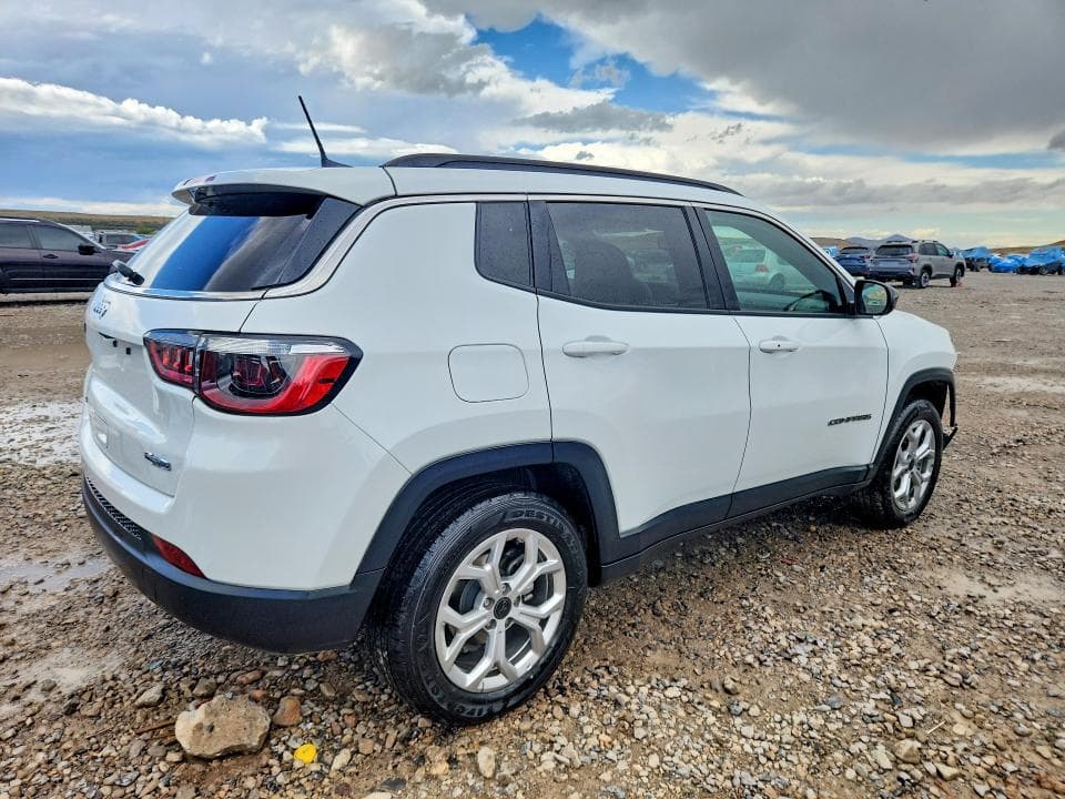 2025 JEEP COMPASS LATITUDE 3