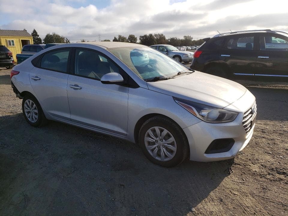 2021 HYUNDAI ACCENT SE 4
