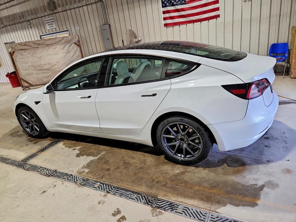 2021 TESLA MODEL 3 2
