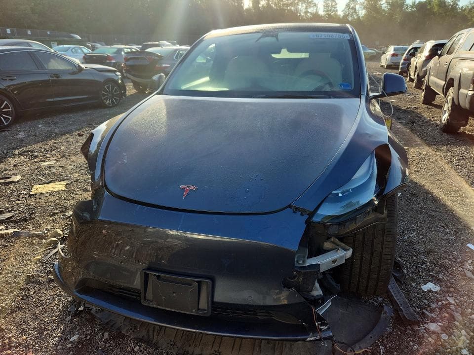 2022 TESLA MODEL Y 5