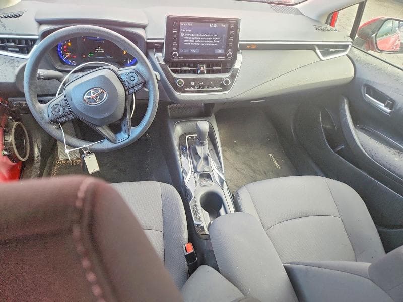 2021 TOYOTA COROLLA LE 8