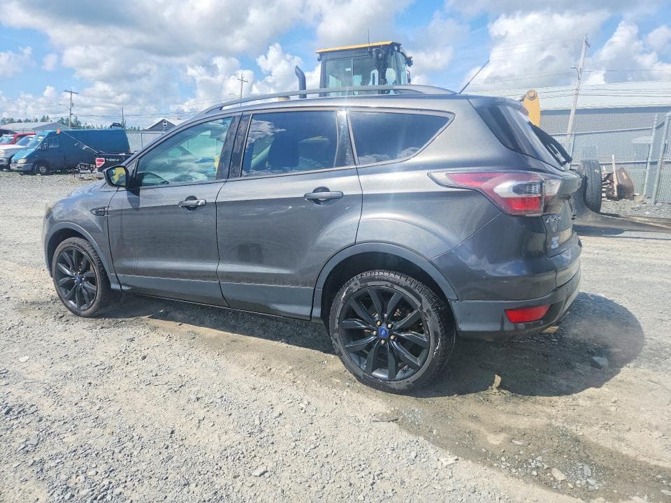 2017 FORD ESCAPE SE 2