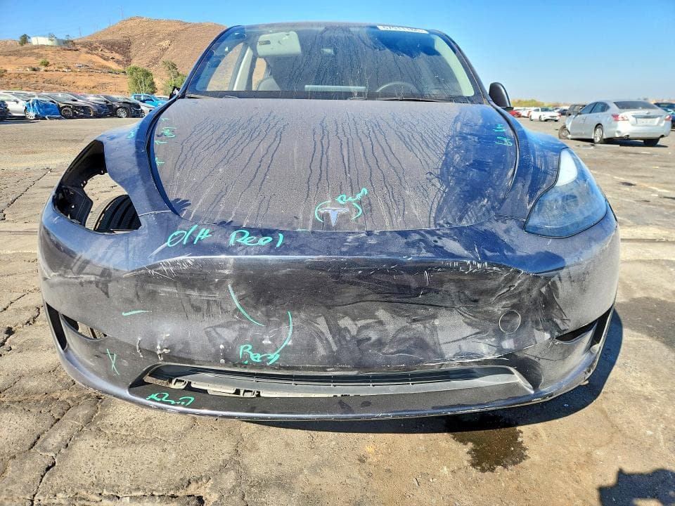 2024 TESLA MODEL Y 5