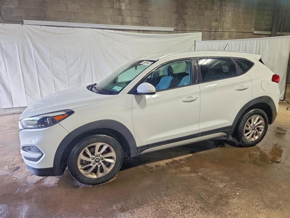 2017 HYUNDAI TUCSON SE - 1