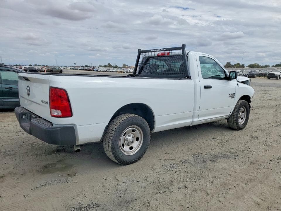 2023 RAM 1500 CLASSIC TRADESMAN 3