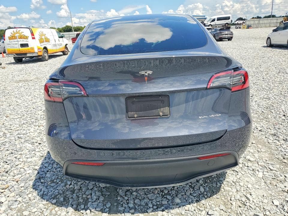 2023 TESLA MODEL Y 6