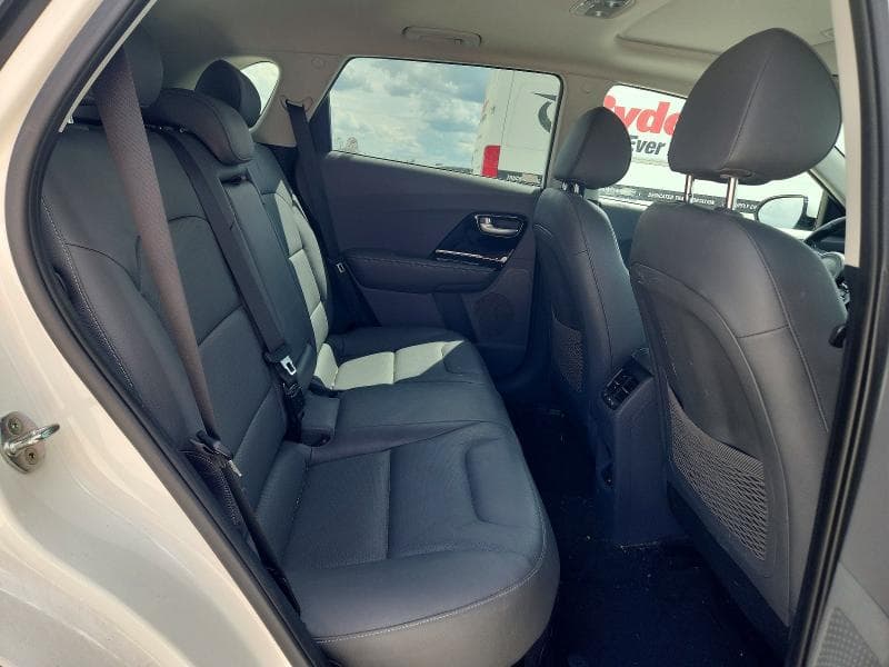 2018 KIA NIRO EX 10
