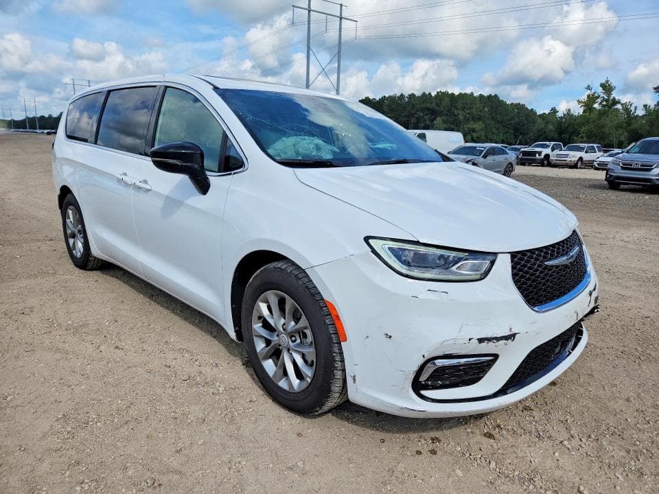 2026 CHRYSLER PACIFICA LIMITED 4
