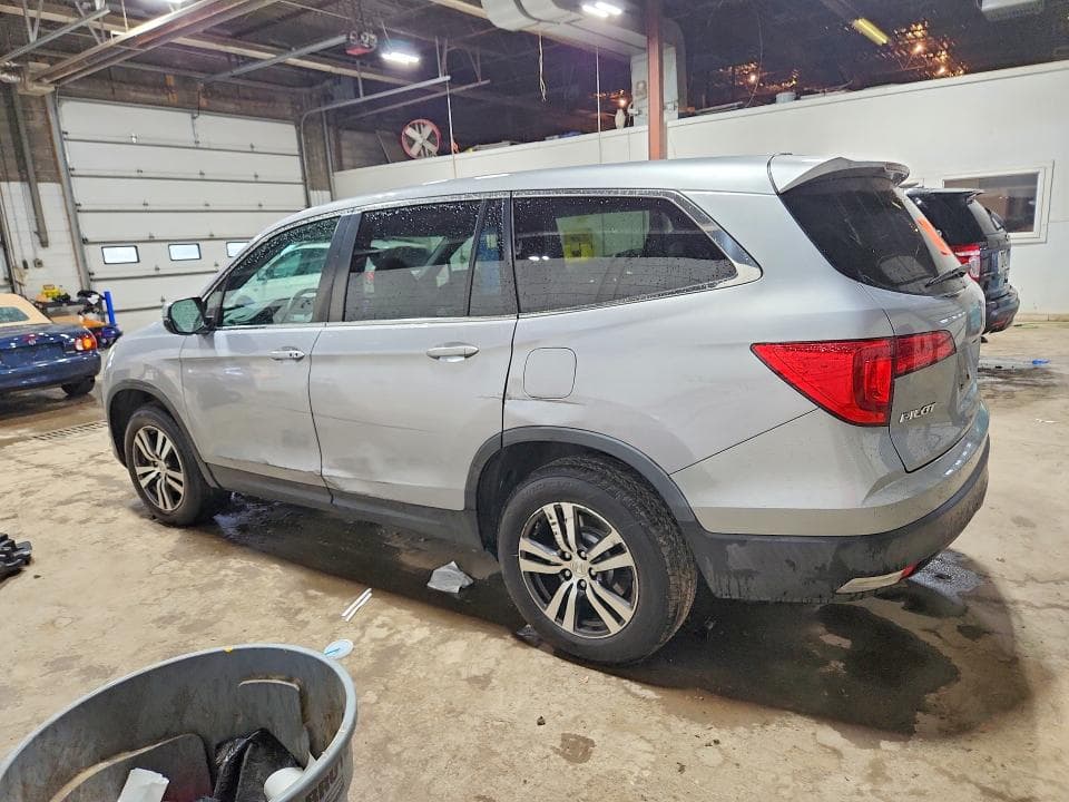 2018 HONDA PILOT EX 2