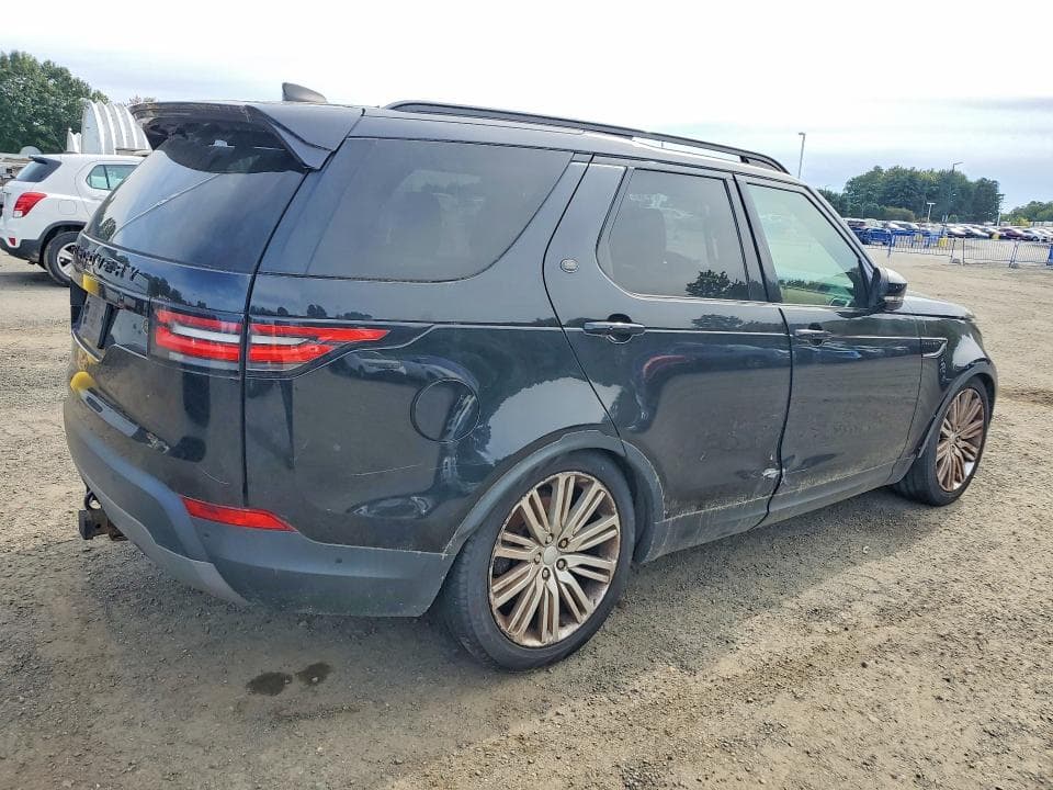 2017 LAND ROVER DISCOVERY FIRST EDITION 3