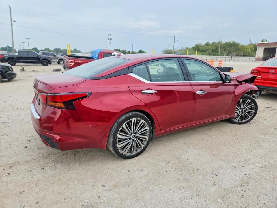 2023 NISSAN ALTIMA SL 3