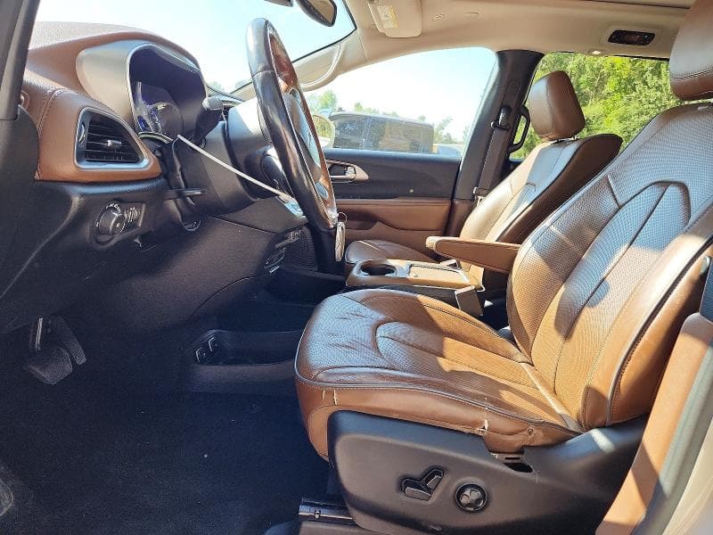 2019 CHRYSLER PACIFICA LIMITED 7