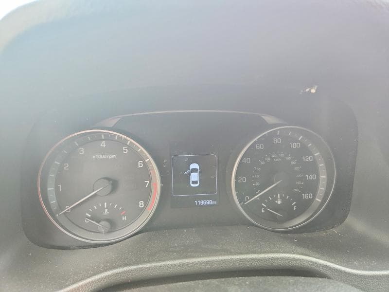2018 HYUNDAI ELANTRA SEL 9