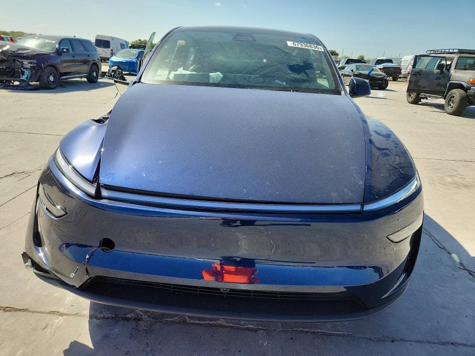 2026 TESLA MODEL Y 5