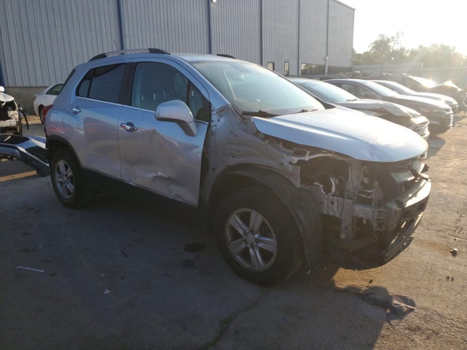 2020 CHEVROLET TRAX 1LT 4