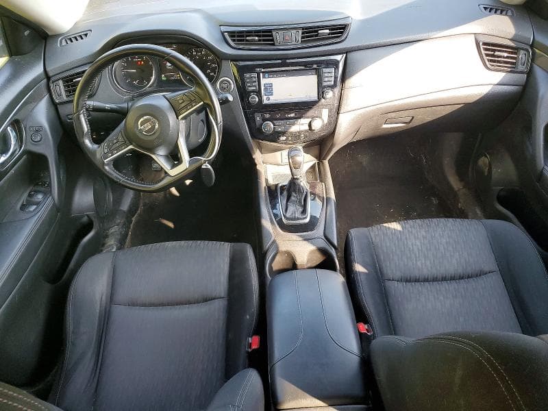 2017 NISSAN ROGUE SV 8