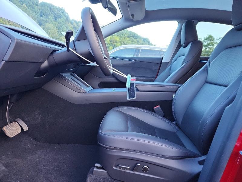 2026 TESLA MODEL Y 7