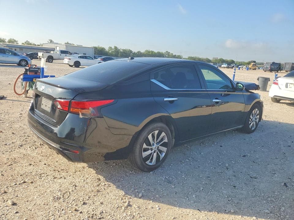 2019 NISSAN ALTIMA S 3